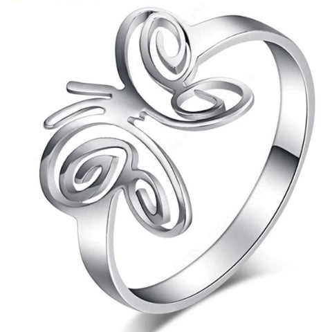 outlined butterfly ring
